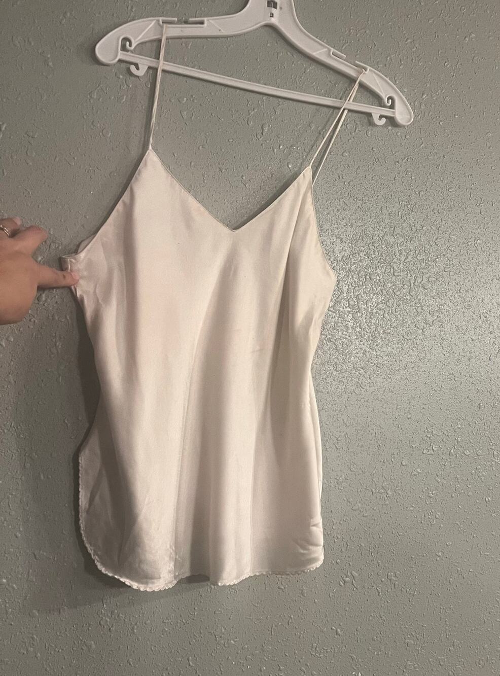 Vtg Womens Ivory Camisole Lingerie Top Slip Top Feminine Sexy Old Money Classic